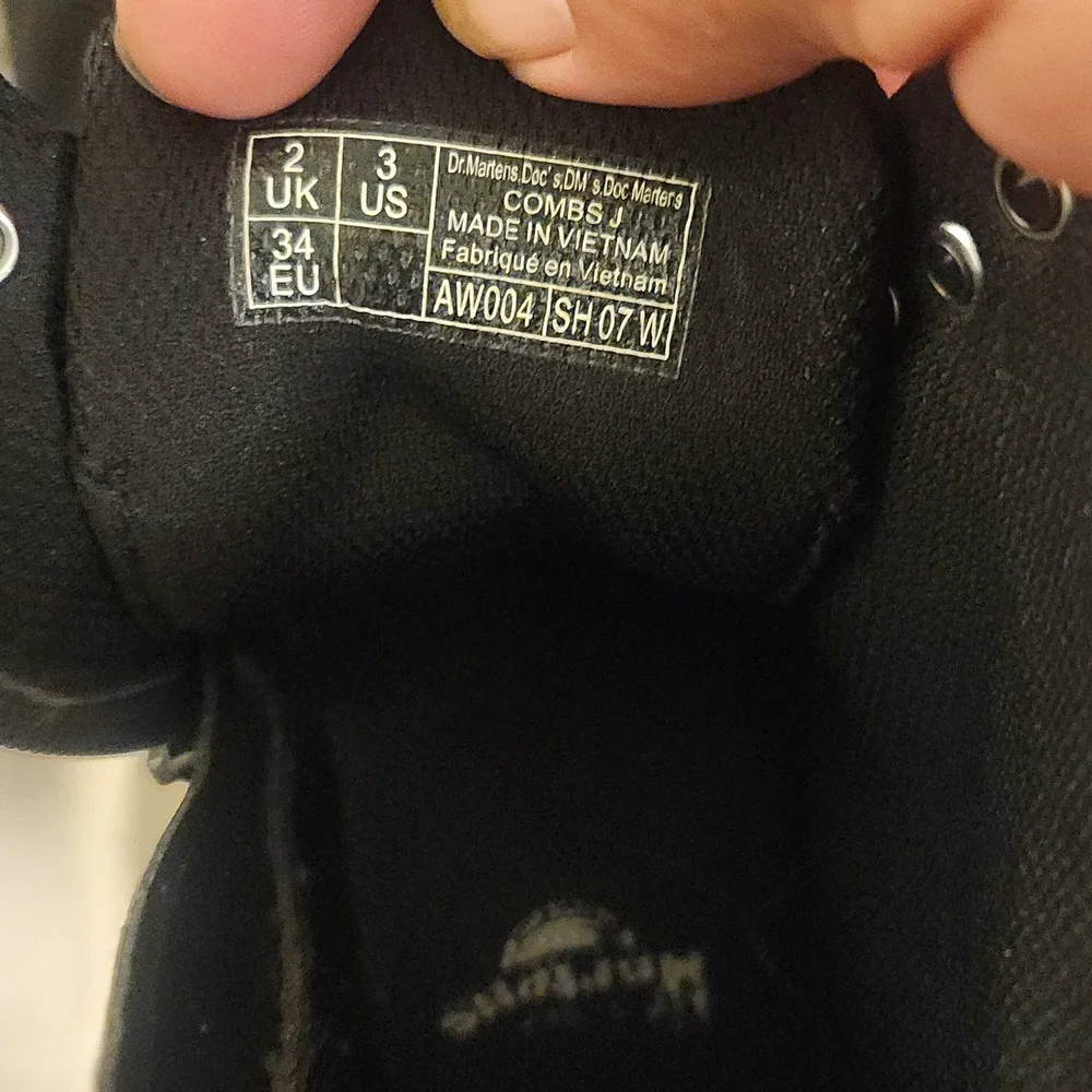 Dr. Martens Black Men's Combat Boots - Picture 5 of 7